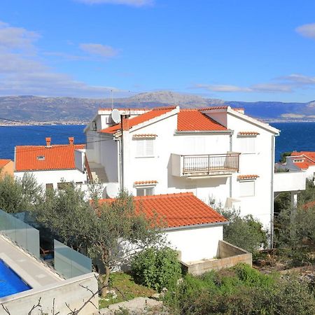 Apartments By The Sea Slatine, Ciovo - 4871 Trogir Exterior photo