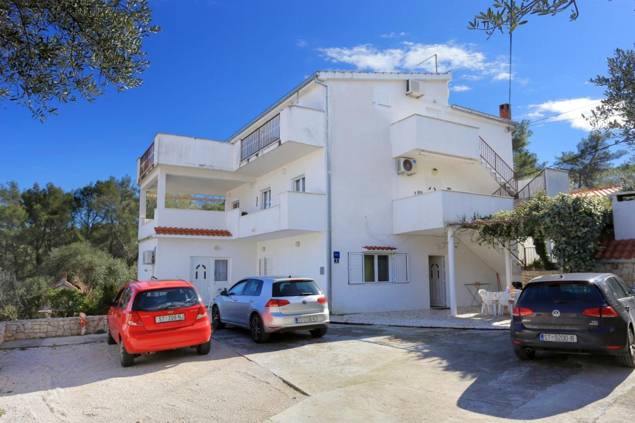 Apartments By The Sea Slatine, Ciovo - 4871 Trogir Exterior photo