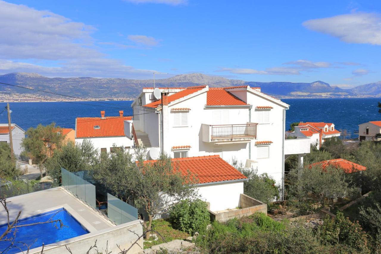 Apartments By The Sea Slatine, Ciovo - 4871 Trogir Exterior photo