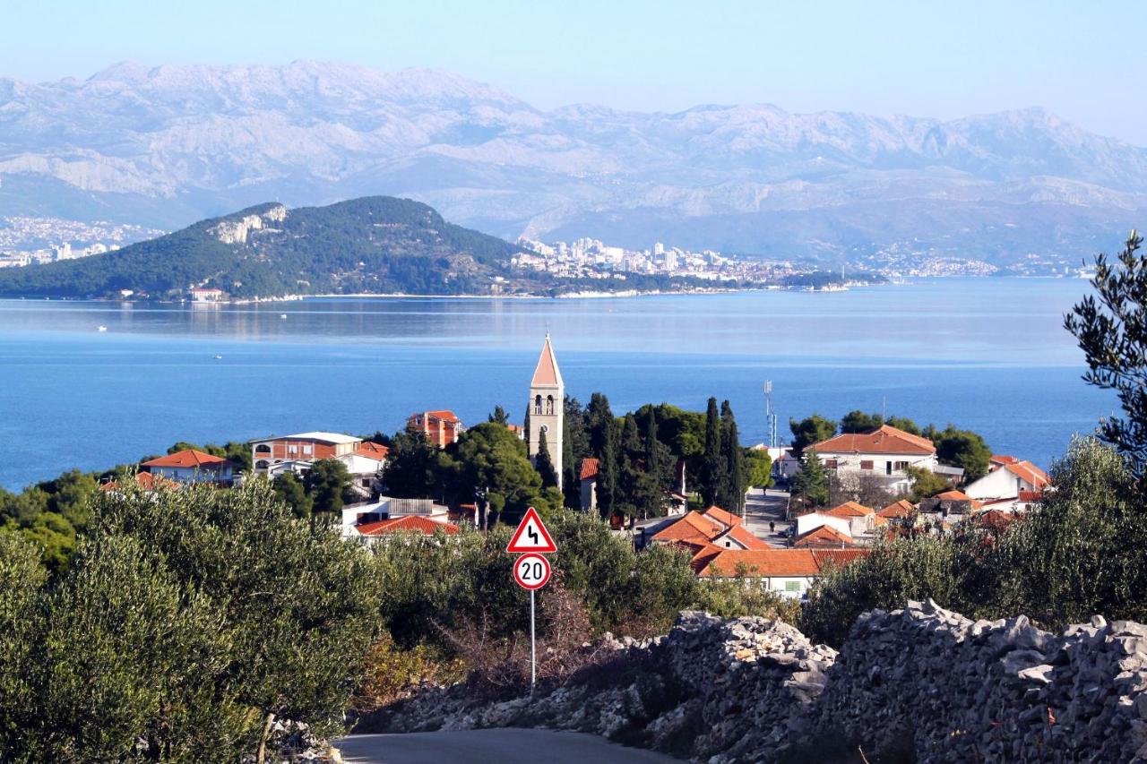 Apartments By The Sea Slatine, Ciovo - 4871 Trogir Exterior photo