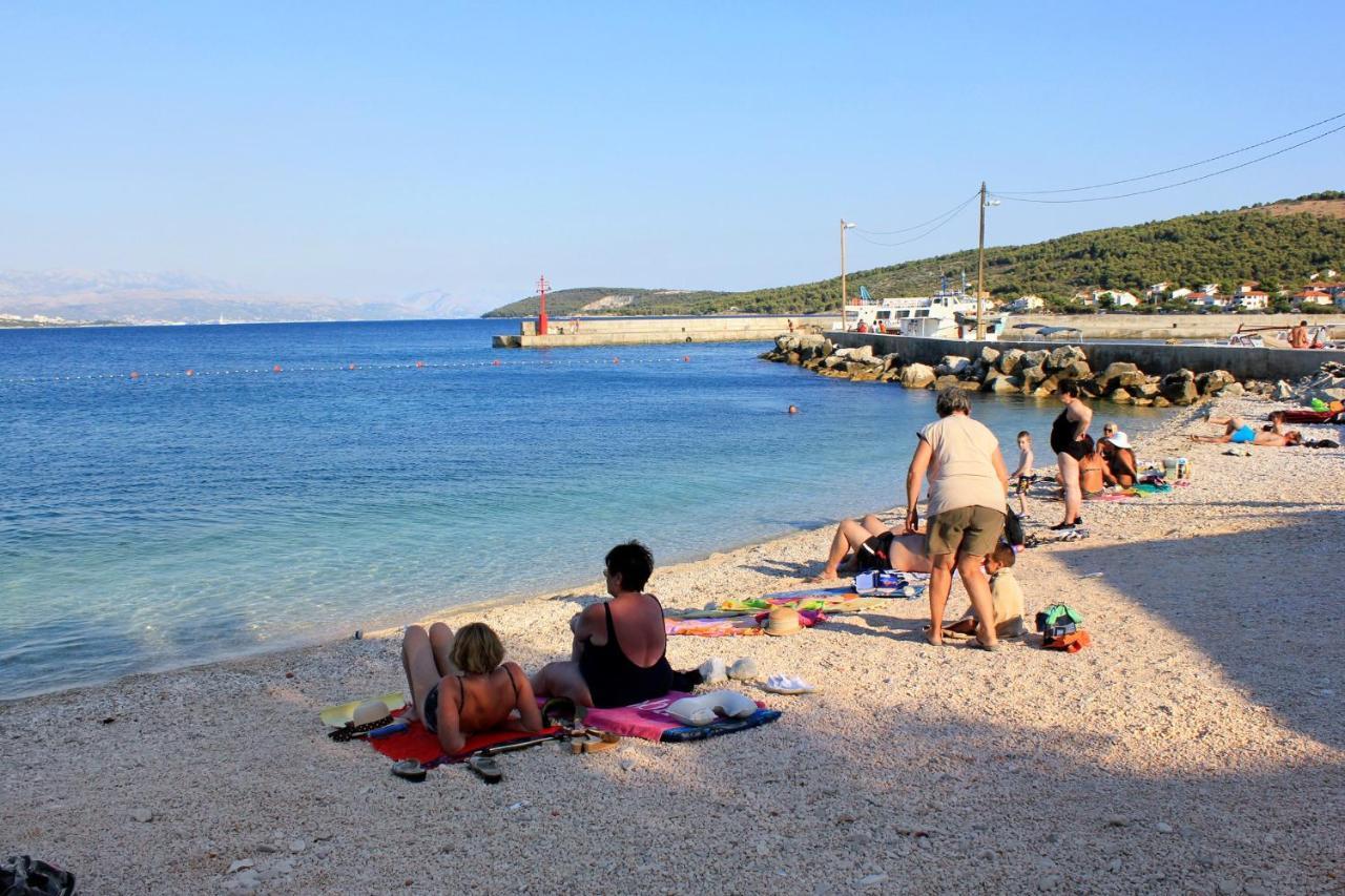 Apartments By The Sea Slatine, Ciovo - 4871 Trogir Exterior photo